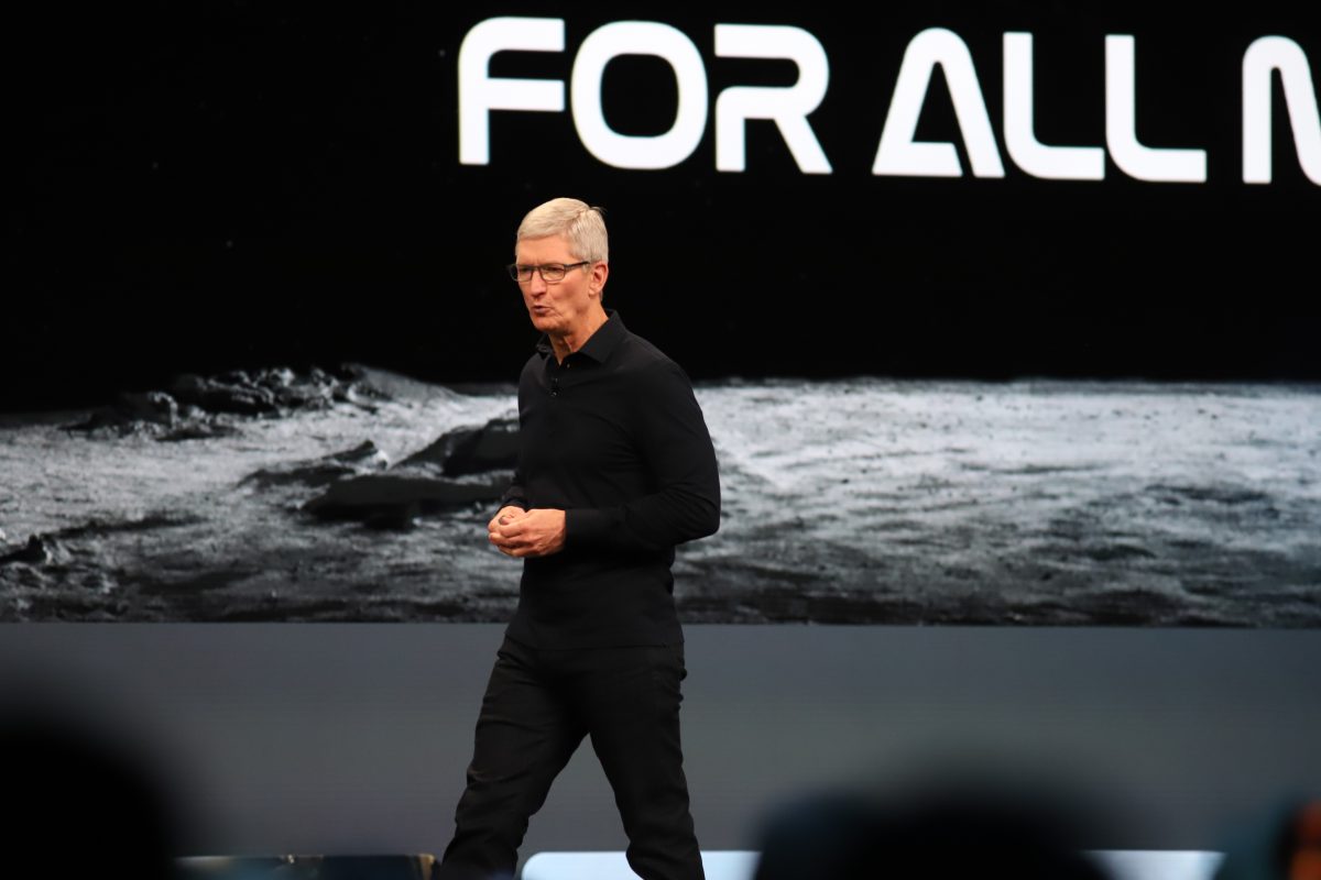 今年のWWDCの招待状には、『Apple Parkから』お届けすると書いてある。おそらくティム・クックらはSteve Jobs Theaterで話すのだろう（例年は、Steve Jobs TheaterはiPhoneの発表会でのみ使われる）