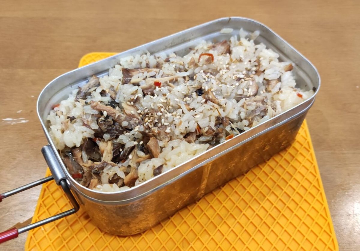 サバ味噌煮の炊き込みご飯