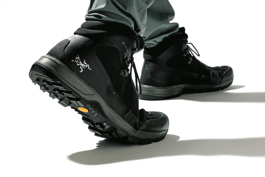 ARC&#039;TERYX】快適な履き心地と高い耐久性が光る新型ハイキングブーツが 