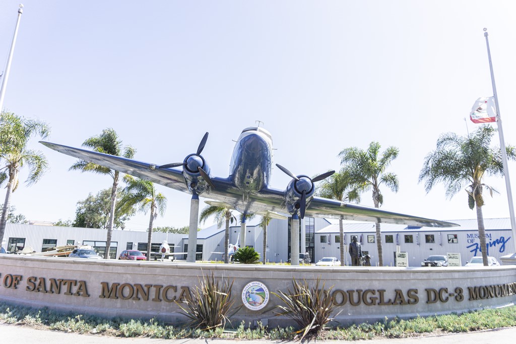 La 歴史を刻んだ名機を展示 サンタモニカ航空博物館 に潜入 Clutch Magazine